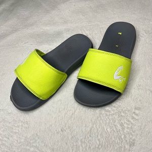 Kids size 12/13 Shaq slides